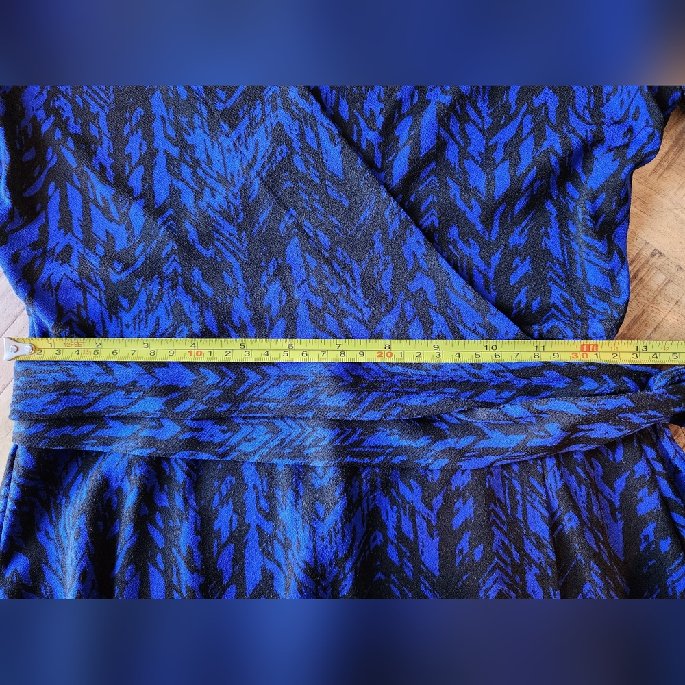 Blue/black print faux-wrap dress - Picture 4 of 12